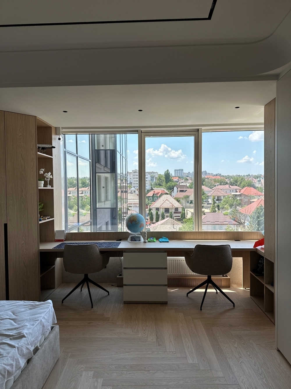 Apartment, Telecenter